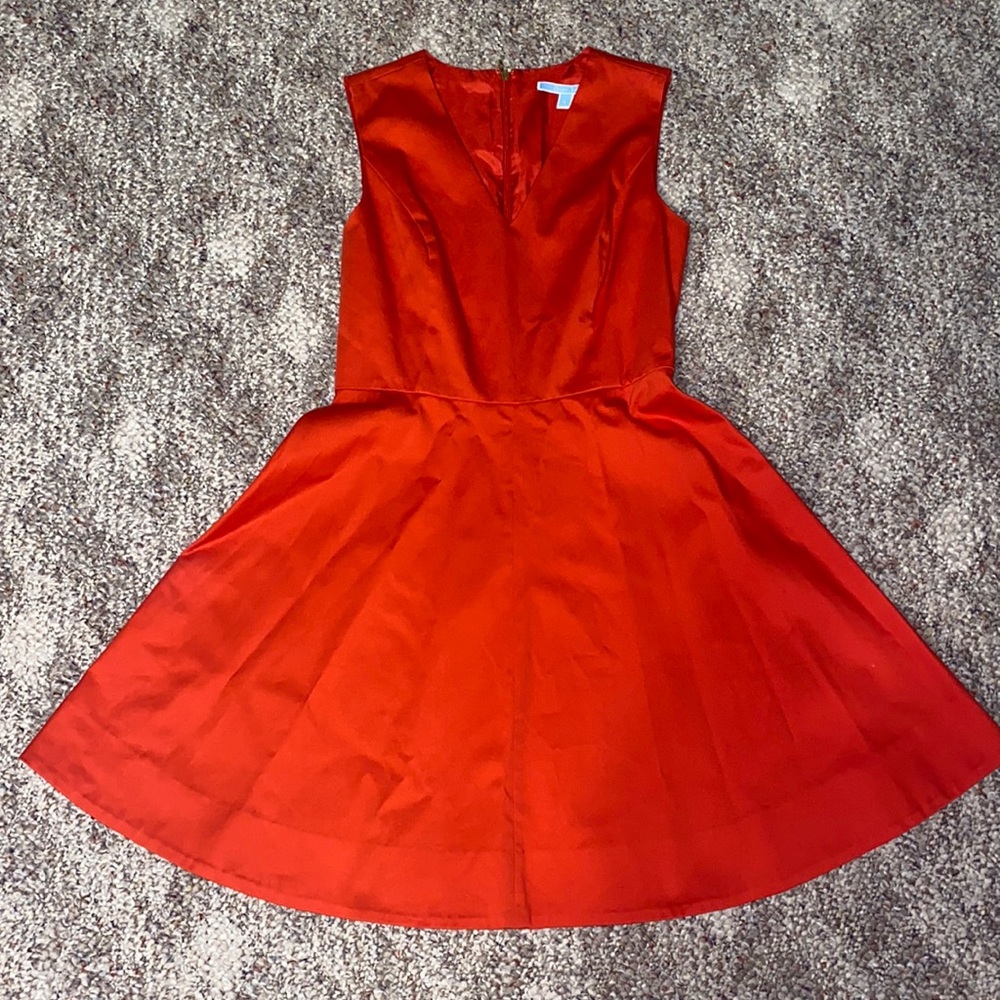 Draper James size 4 V-neck Red A-line sleeveless dress